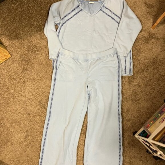 Posh Sweat Suit - Picture 3 of 4